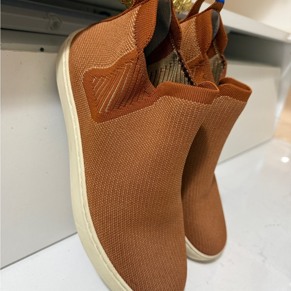 Knit textile high-top sneaker boots, Rothy's The Chelsea in Fawn Sneakers unisex - Picture 8 of 16